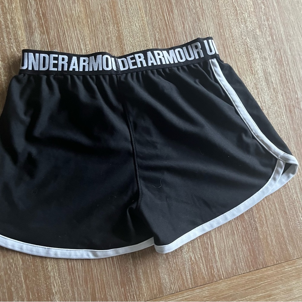 Under armor youth, large, black shorts